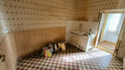 Chalet for sale in Venta de Baños photo 12