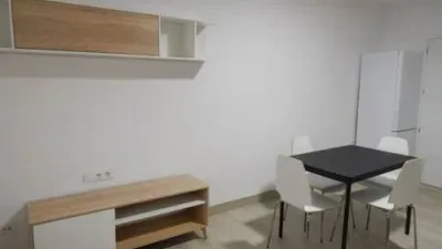 Habitación en alquiler en Calle de Bilbao, cerca de Calle del Capitán Méndez Vigo, Santo Tomás-Universidad (Ávila Capital) de 380 €<span>/mes</span>
