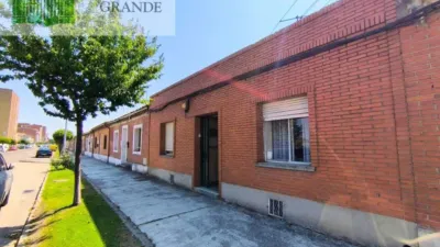 Chalet for sale in Venta de Baños photo 4