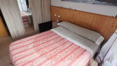 Apartment in Terrassa photo 4