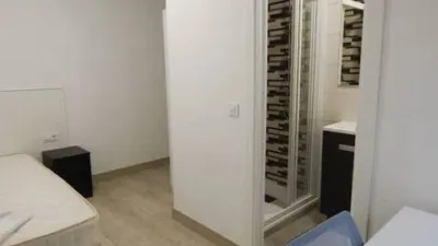 Habitación en alquiler en Calle de Bilbao, cerca de Calle del Capitán Méndez Vigo, Santo Tomás-Universidad (Ávila Capital) de 380 €<span>/mes</span>