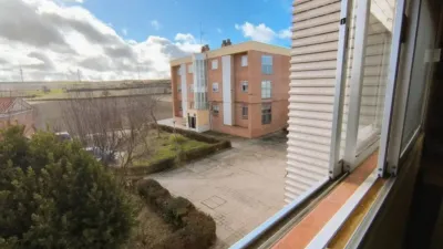 Apartment in Baltanás photo 2