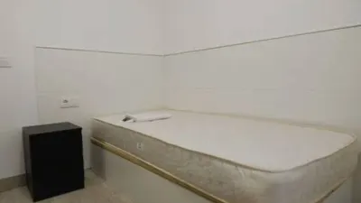 Habitación en alquiler en Calle de Bilbao, cerca de Calle del Capitán Méndez Vigo, Santo Tomás-Universidad (Ávila Capital) de 380 €<span>/mes</span>
