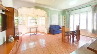 Chalet on Carrer de les Assutzenes photo 3
