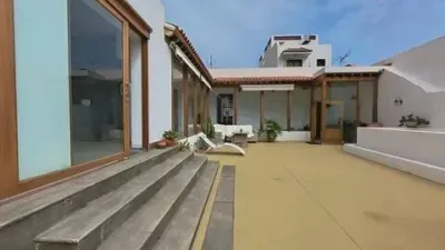 Casa en Avenida Tome Cano photo 50
