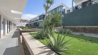 House on Victor Zurita Soler Street photo 3