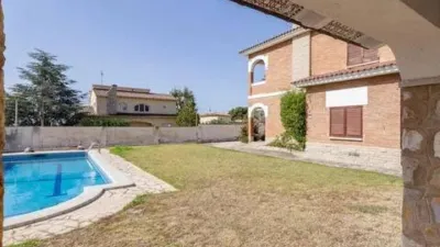 Chalet on Carrer de Sant Marc photo 3