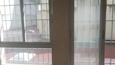 Oficina en venta en Calle de Dionisio Guardiola - Más