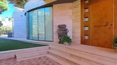 Chalet in Canyelles photo 9