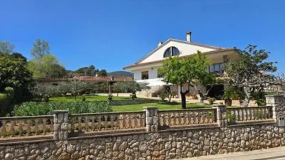 Chalet in Canyelles photo 3