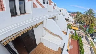 Apartment on Avenida Santiago Puig photo 16