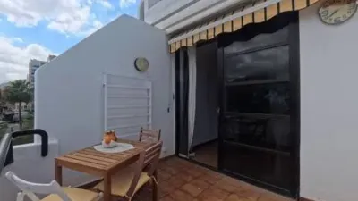 Apartment on Avenida Santiago Puig photo 6