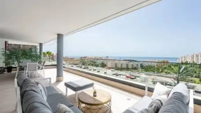Apartment on Calle República Checa photo 2