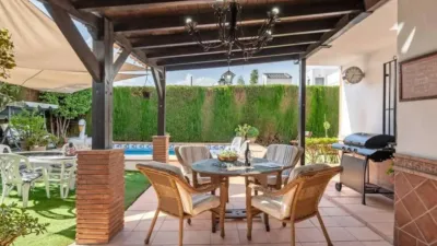 Chalet on Calle Juan de Loxa, 13 photo 8