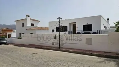 Chalet on Avenida de la Libertad photo 39