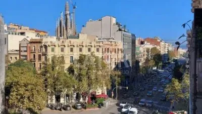 Piso en Carrer d'Aragó photo 2