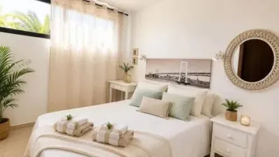 Apartment in Calle Malagueña, No Number photo 3