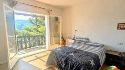 Chalet on Carrer Versalles photo 12
