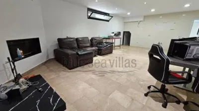 Chalet on Avenida de la Libertad photo 33