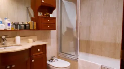 Apartment in Loiu photo 10
