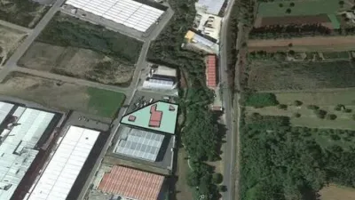 Nave industrial en venta en Calle Lugar Acevedo No Number - Vista 2