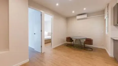 Apartment in El Clot photo 3