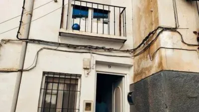 Terraced house on Santa Ana Street photo 2