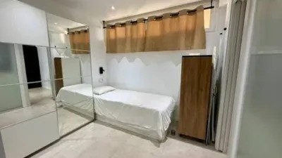 Apartment on Carrer de Ramon de Moncada photo 30