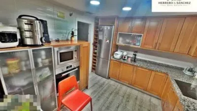 Chalet on Calle de los Doce Puentes photo 8