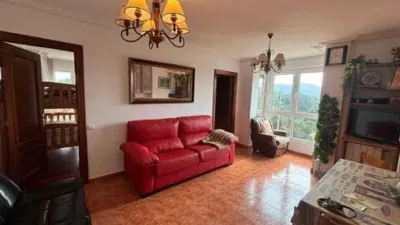 Apartment on Avenida de Santos Mártires photo 3