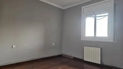 Flat in Esparreguera photo 5