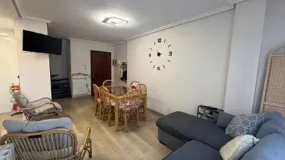 Ground-floor apartment on Calle de los Nogales photo 13
