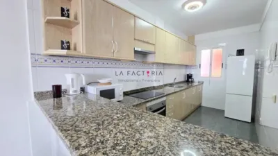 Apartment on Doctor Celestino González Padrón Street photo 11