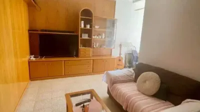 Apartment in El Camp de l'Arpa del Clot photo 2