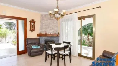 Chalet on Carrer de Joaquim Mir photo 10
