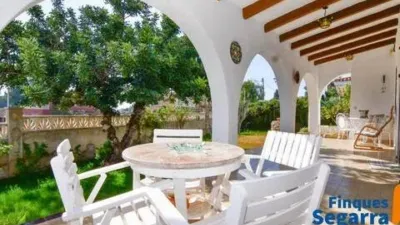 Chalet on Carrer de Joaquim Mir photo 3