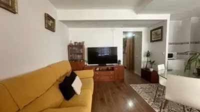 Piso en La Creu Coberta photo 3