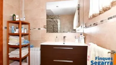Chalet on Carrer de Joaquim Mir photo 20