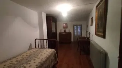 House on Plaza Reina Dona Leonor Street, 1 photo 9