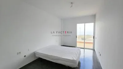 Apartment on Doctor Celestino González Padrón Street photo 13