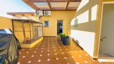 Terraced house on Calle Narváez photo 5
