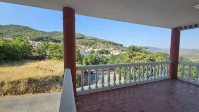 Chalet on Calle de Aceral photo 5