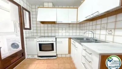 Apartment on Carrer del Puig Rom photo 5