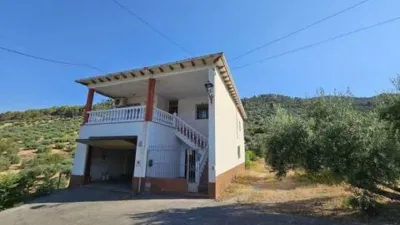 Chalet on Calle de Aceral photo 3
