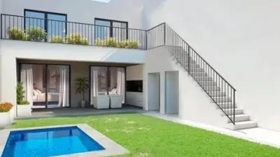 Terraced house on Carrer de Montcorb photo 2