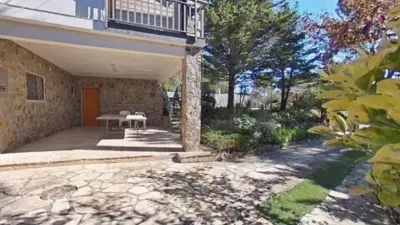Chalet on Carrer del Duero photo 9