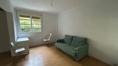 Apartment on Rafael Salgado Street photo 3