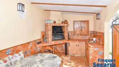 Chalet on Carrer de Joaquim Mir photo 25