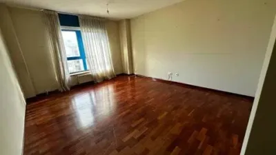 Apartment for sale on Calle de Simón Bolívar photo 2