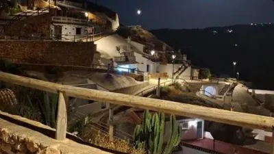 Rustic house in Barrio del Cerro de la Cruz photo 4